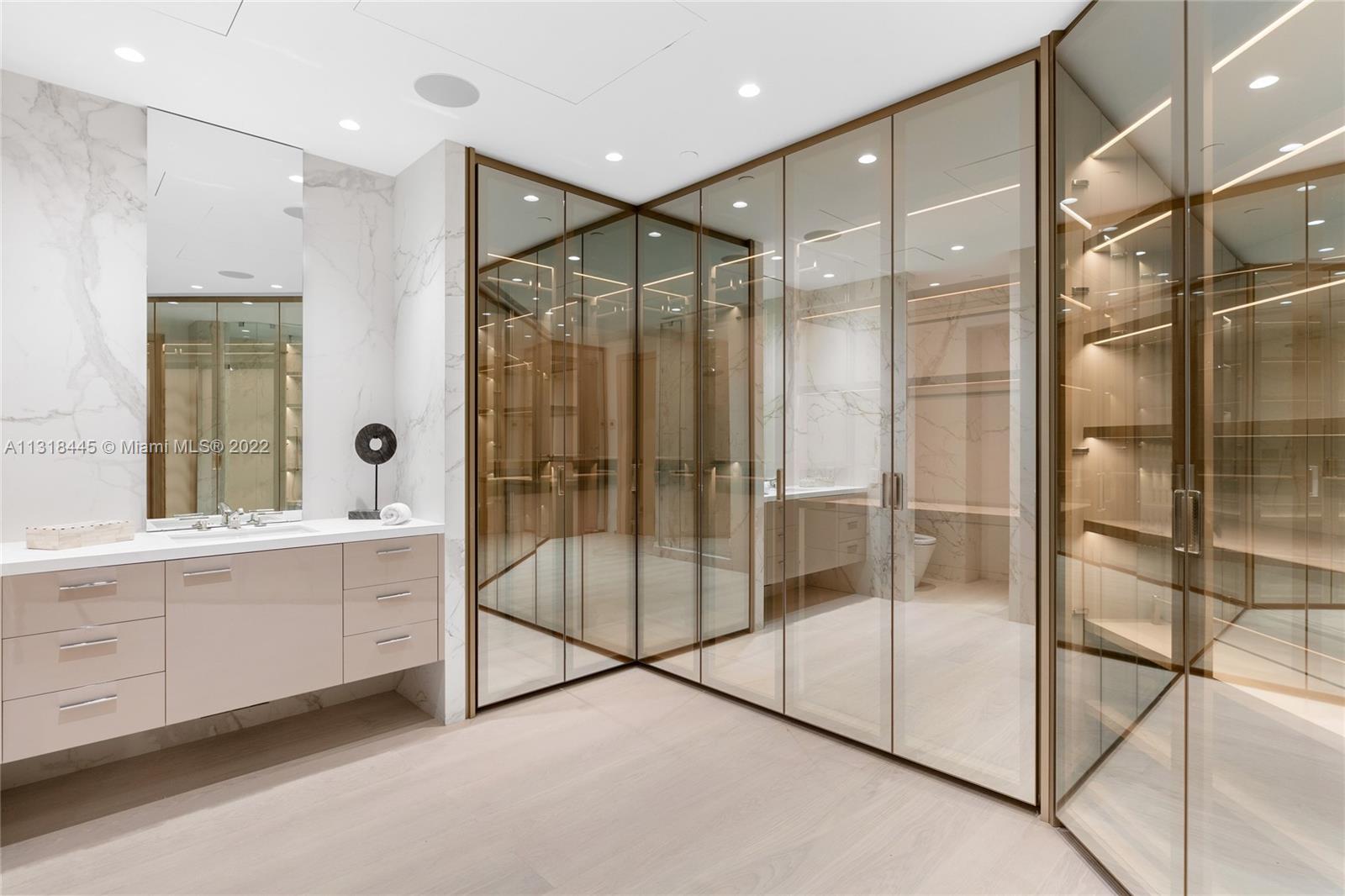 7600 OCEANSIDE AT FISHER - Residential