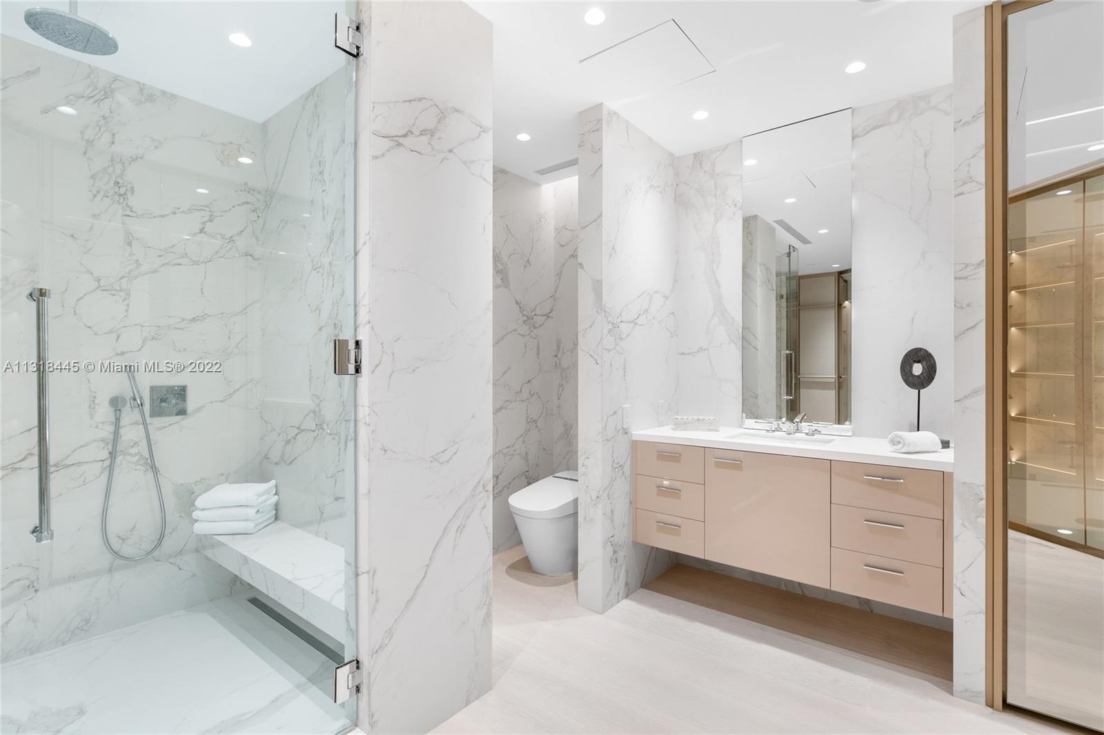 7600 OCEANSIDE AT FISHER - Residential