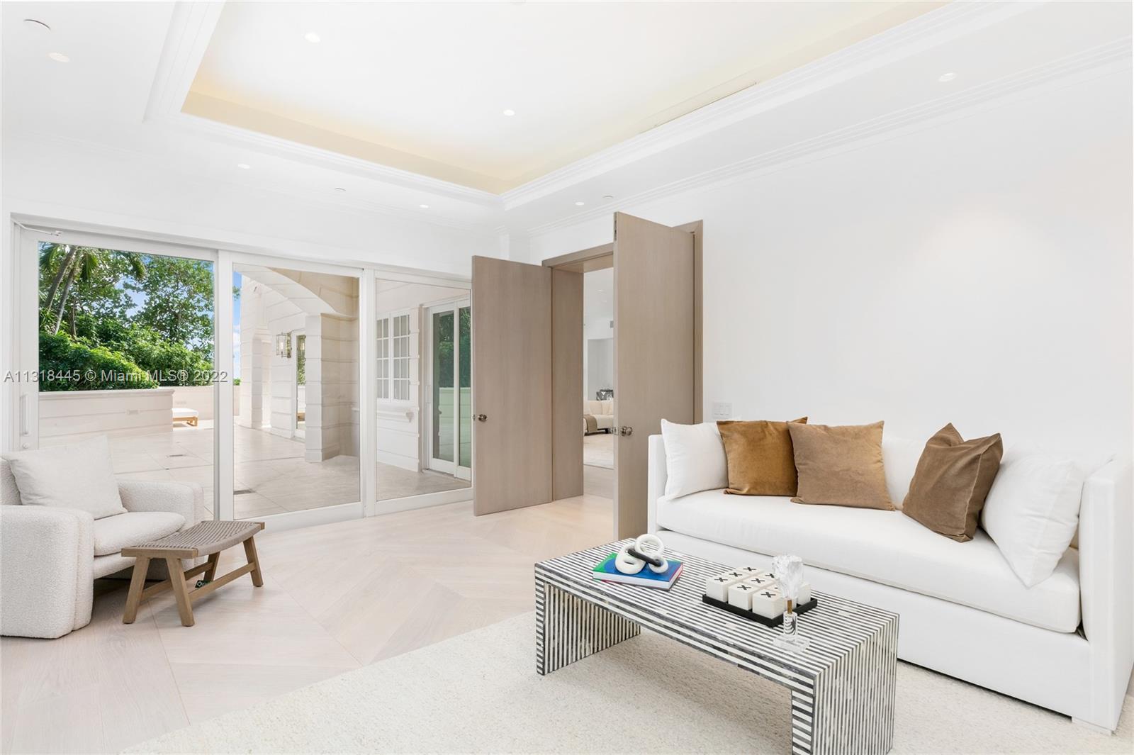 7600 OCEANSIDE AT FISHER - Residential