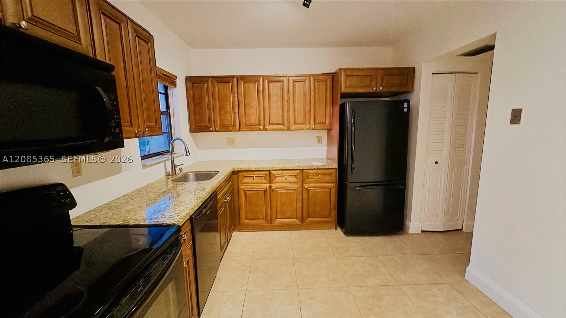 780 NE 199th St 206E