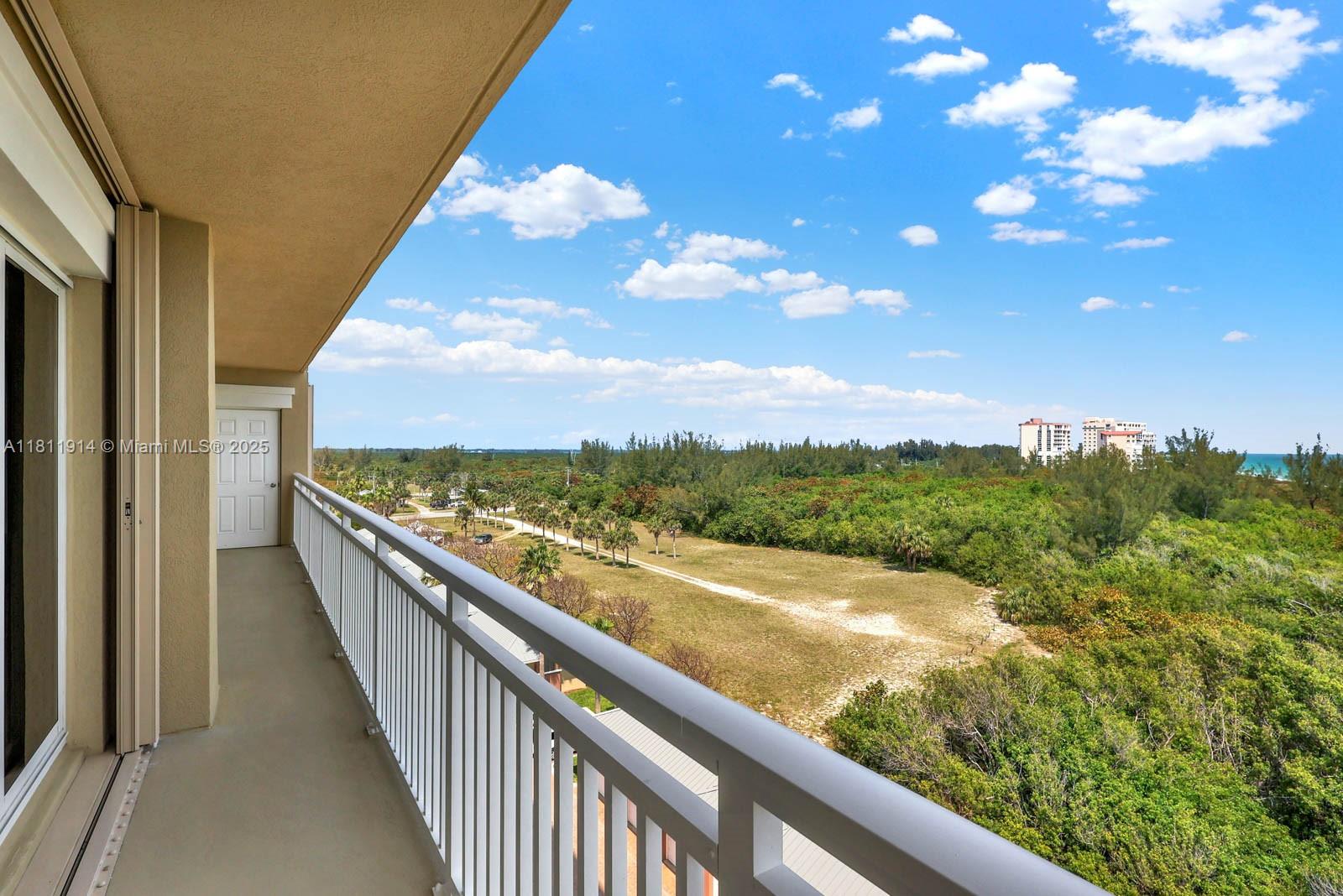 GRAND ISLE OF NORTH HUTCH - Residential