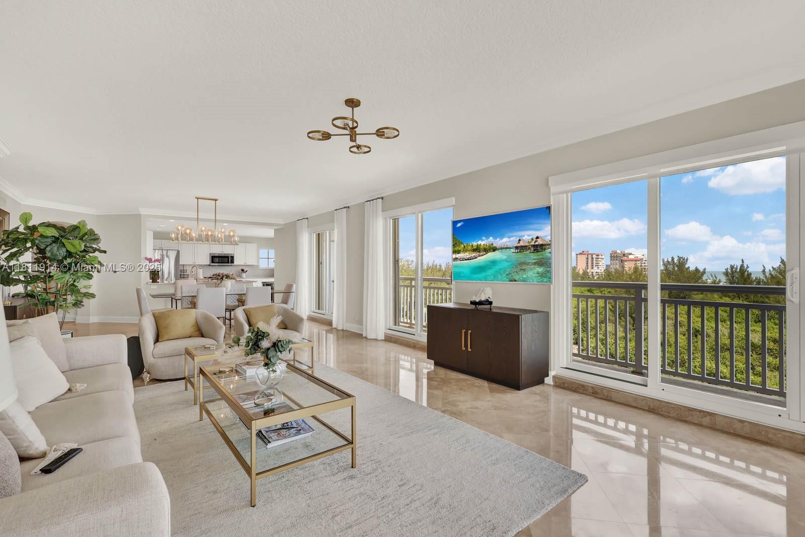 GRAND ISLE OF NORTH HUTCH - Residential