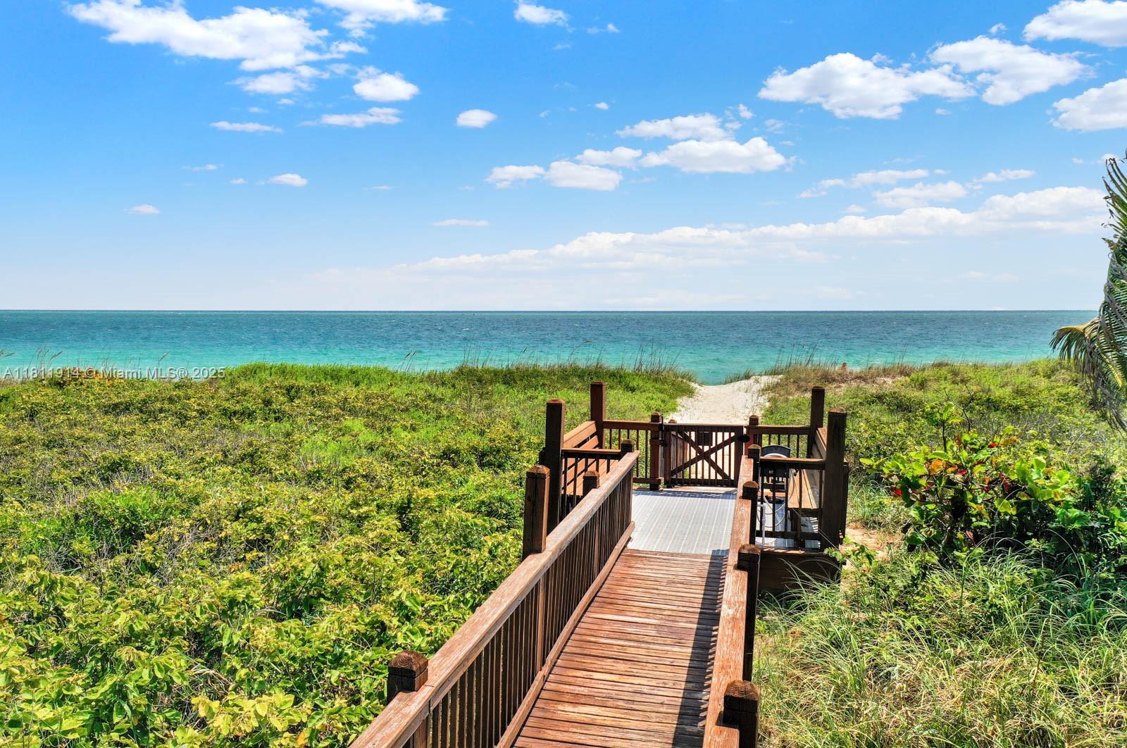 GRAND ISLE OF NORTH HUTCH - Residential