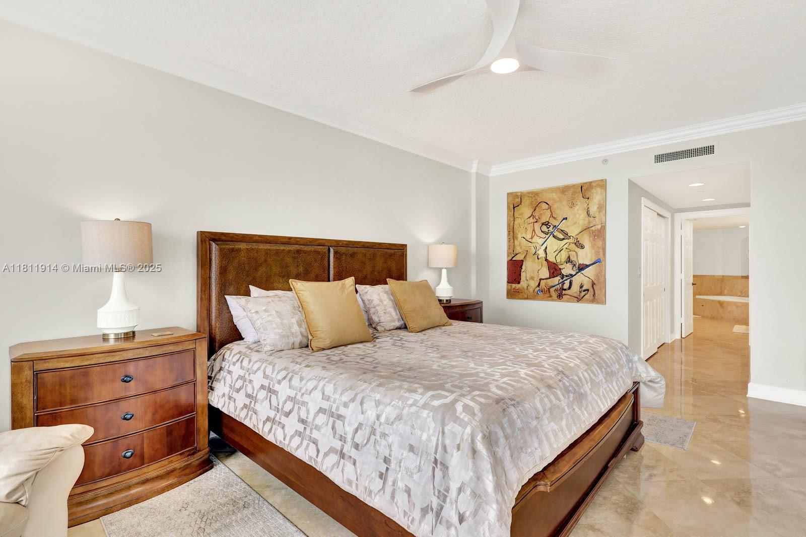 GRAND ISLE OF NORTH HUTCH - Residential