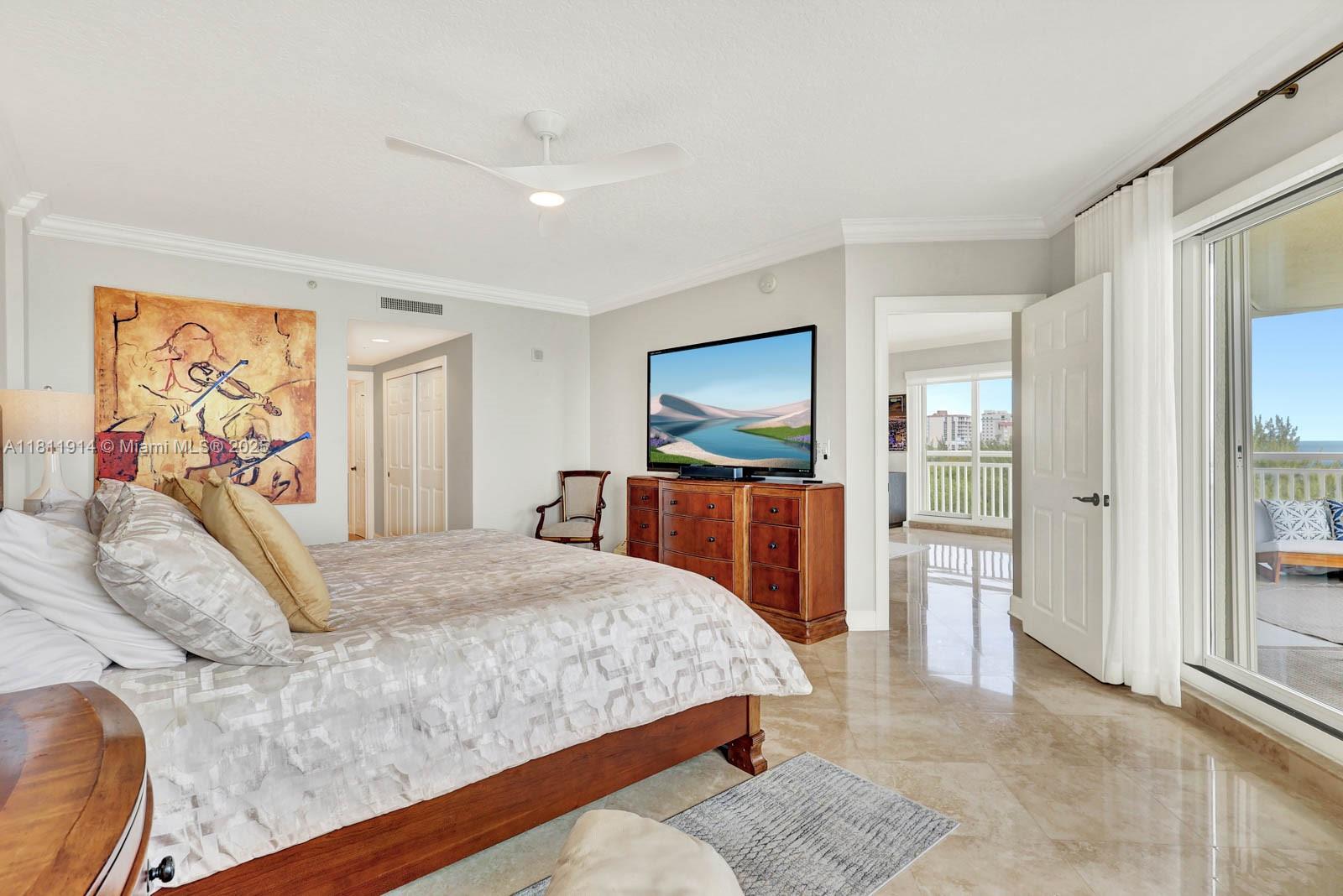 GRAND ISLE OF NORTH HUTCH - Residential
