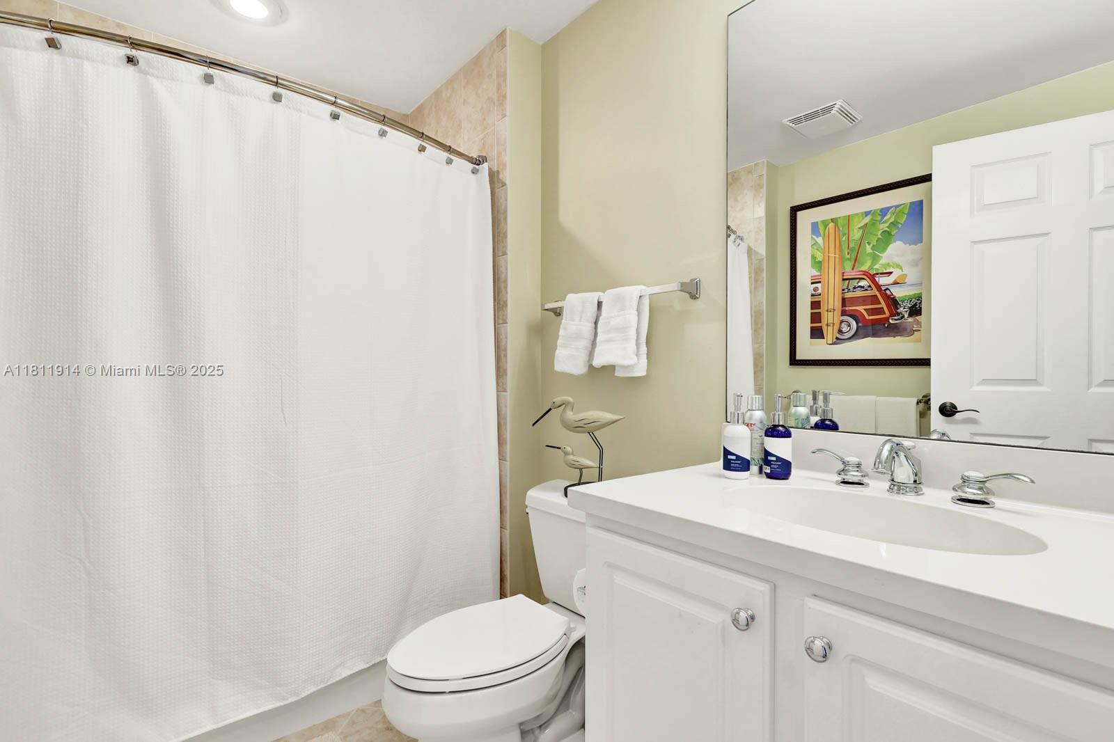 GRAND ISLE OF NORTH HUTCH - Residential