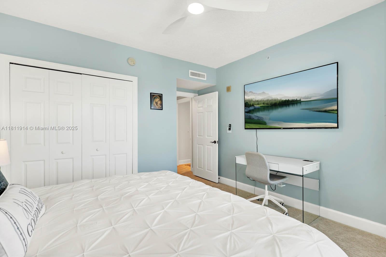 GRAND ISLE OF NORTH HUTCH - Residential