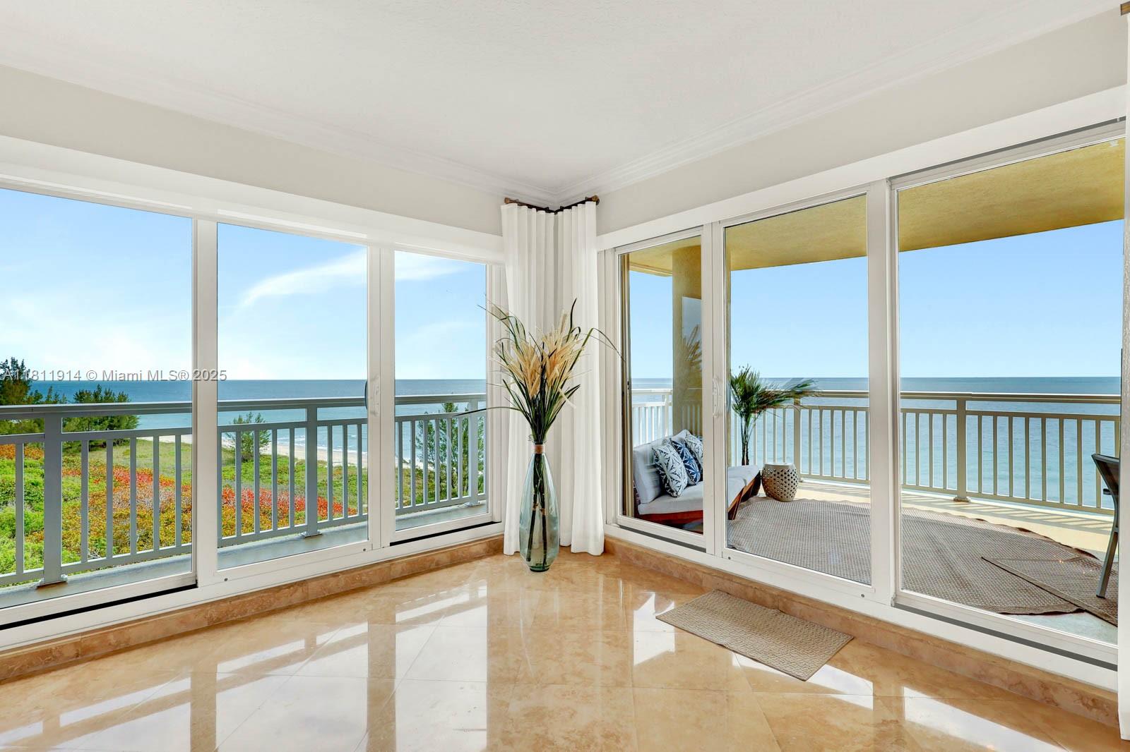GRAND ISLE OF NORTH HUTCH - Residential