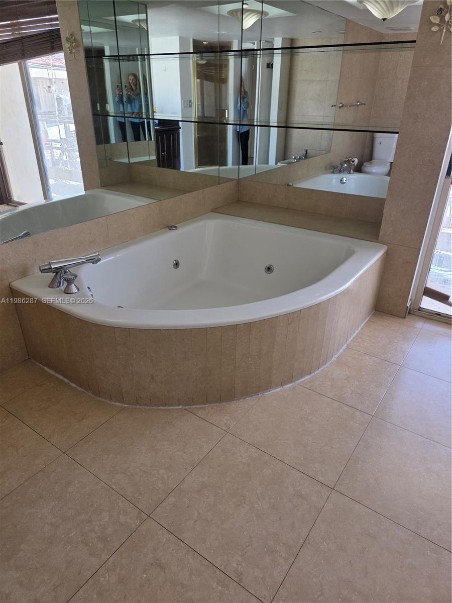 Turnberry Towers Condo - Residential Lease