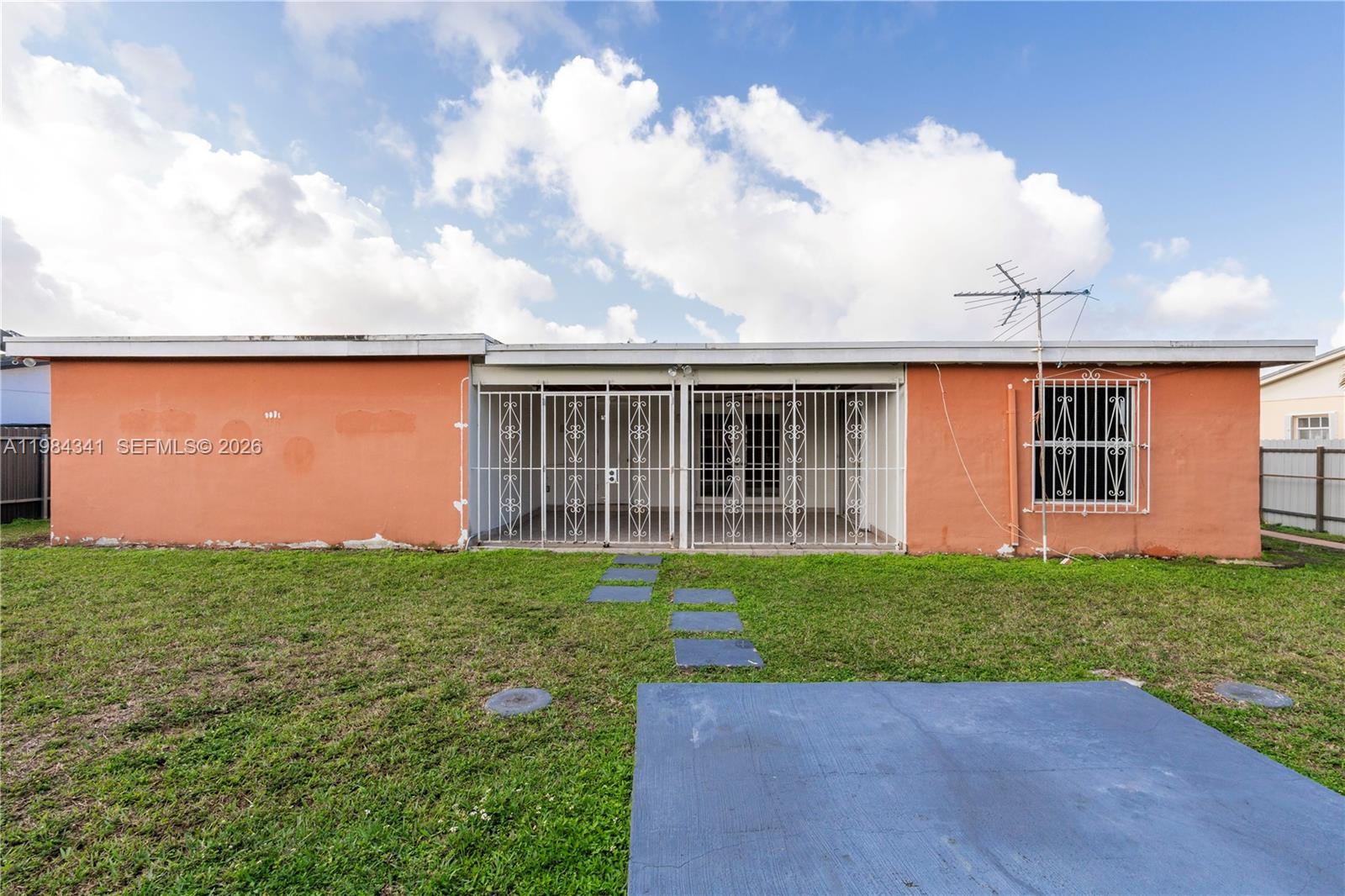 SOUTHERN ESTATES 12TH ADD - Residential