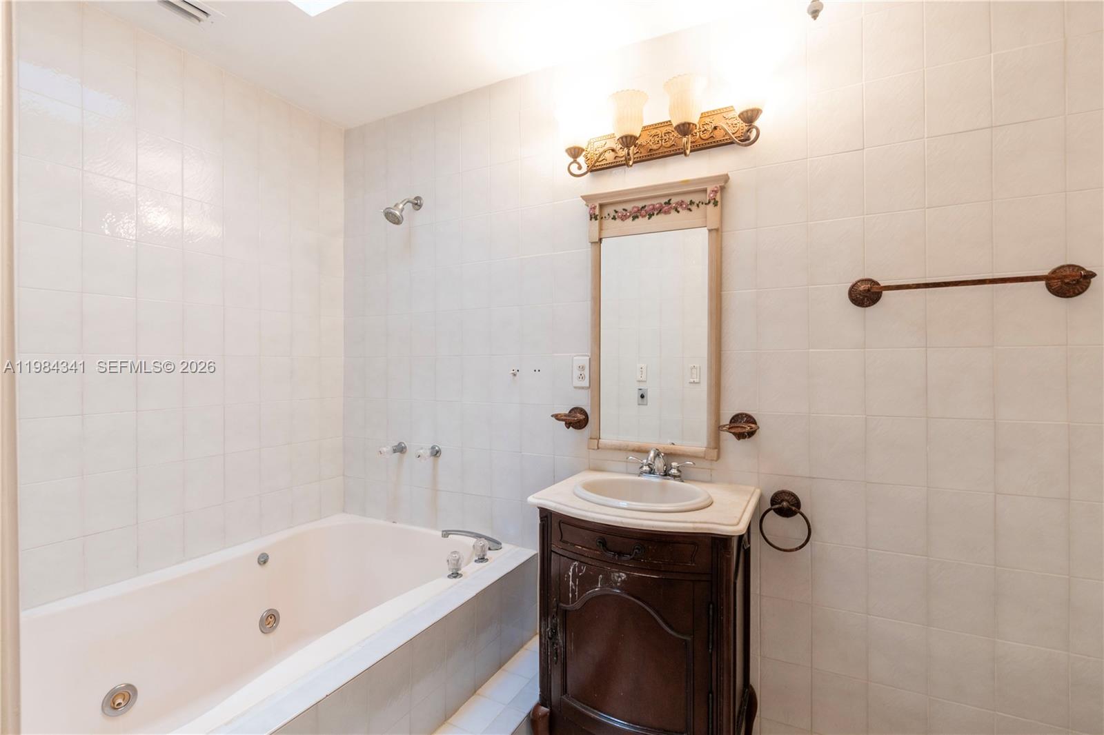 SOUTHERN ESTATES 12TH ADD - Residential