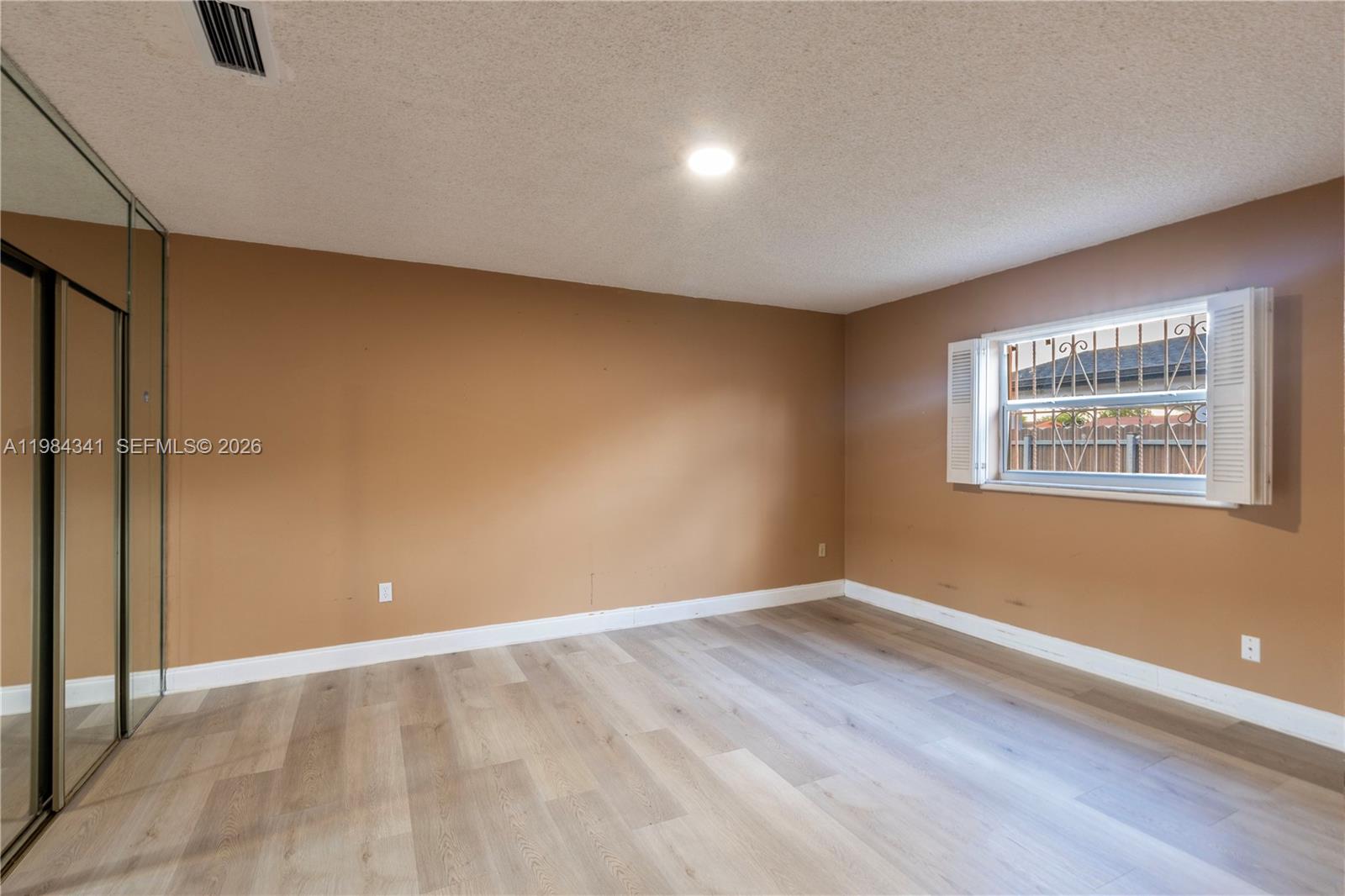 SOUTHERN ESTATES 12TH ADD - Residential