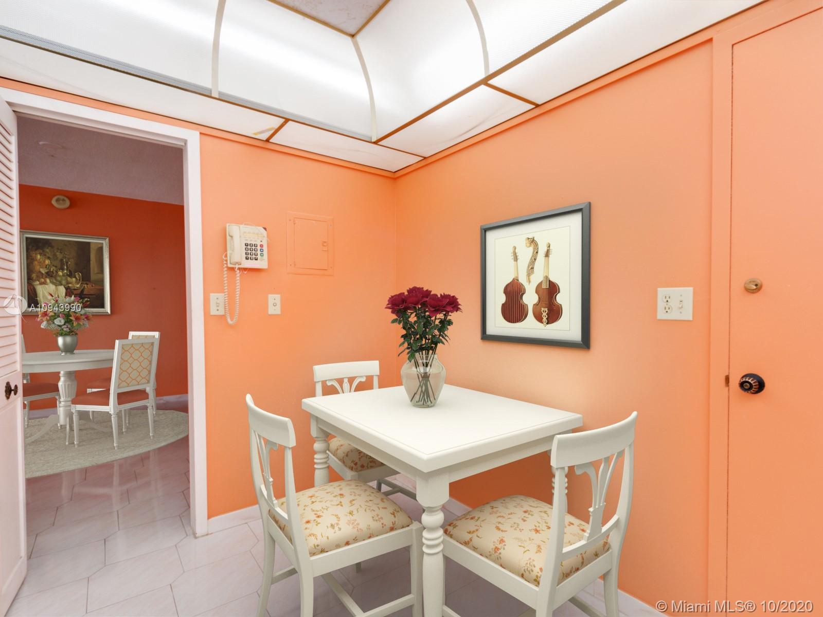 PARKER PLAZA ESTATES COND - Residential