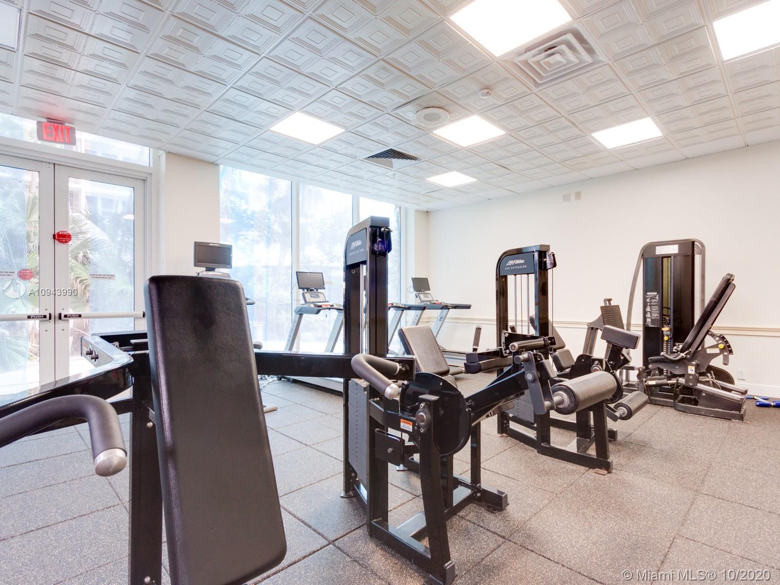 PARKER PLAZA ESTATES COND - Residential