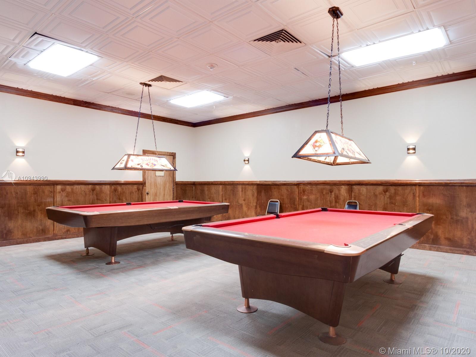 PARKER PLAZA ESTATES COND - Residential