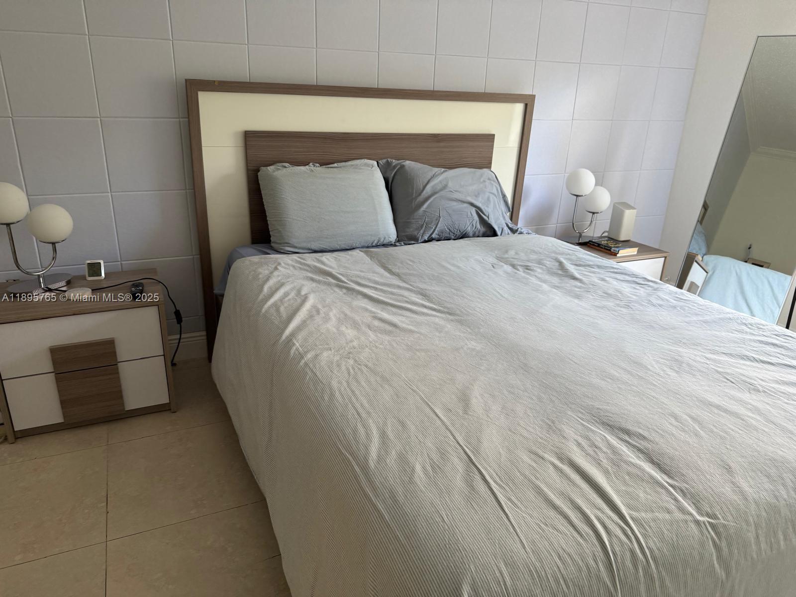 MICHELLE CONDO - Residential