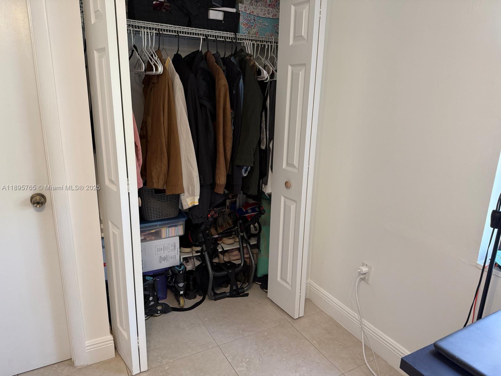 MICHELLE CONDO - Residential