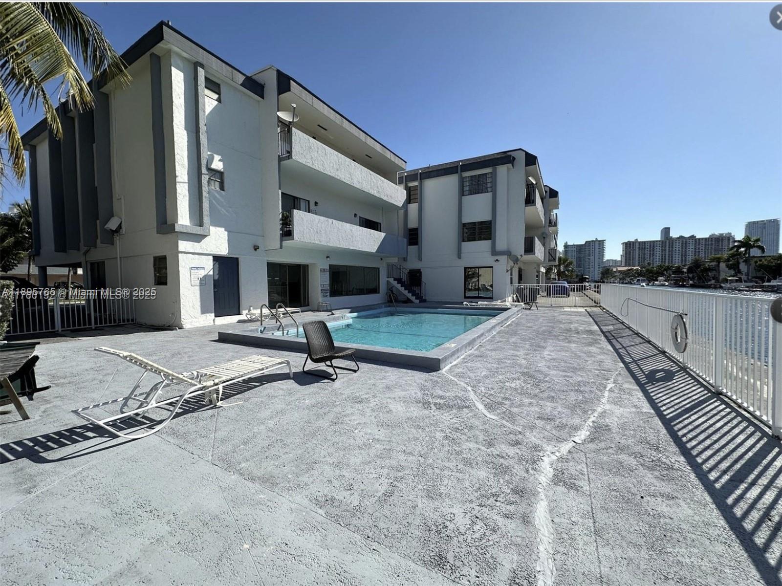 MICHELLE CONDO - Residential