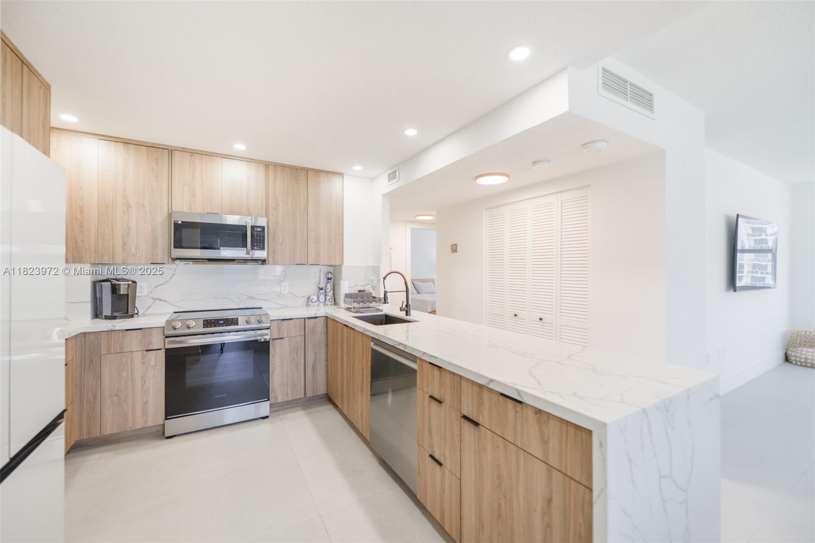 HEMISPHERES CONDO - Residential