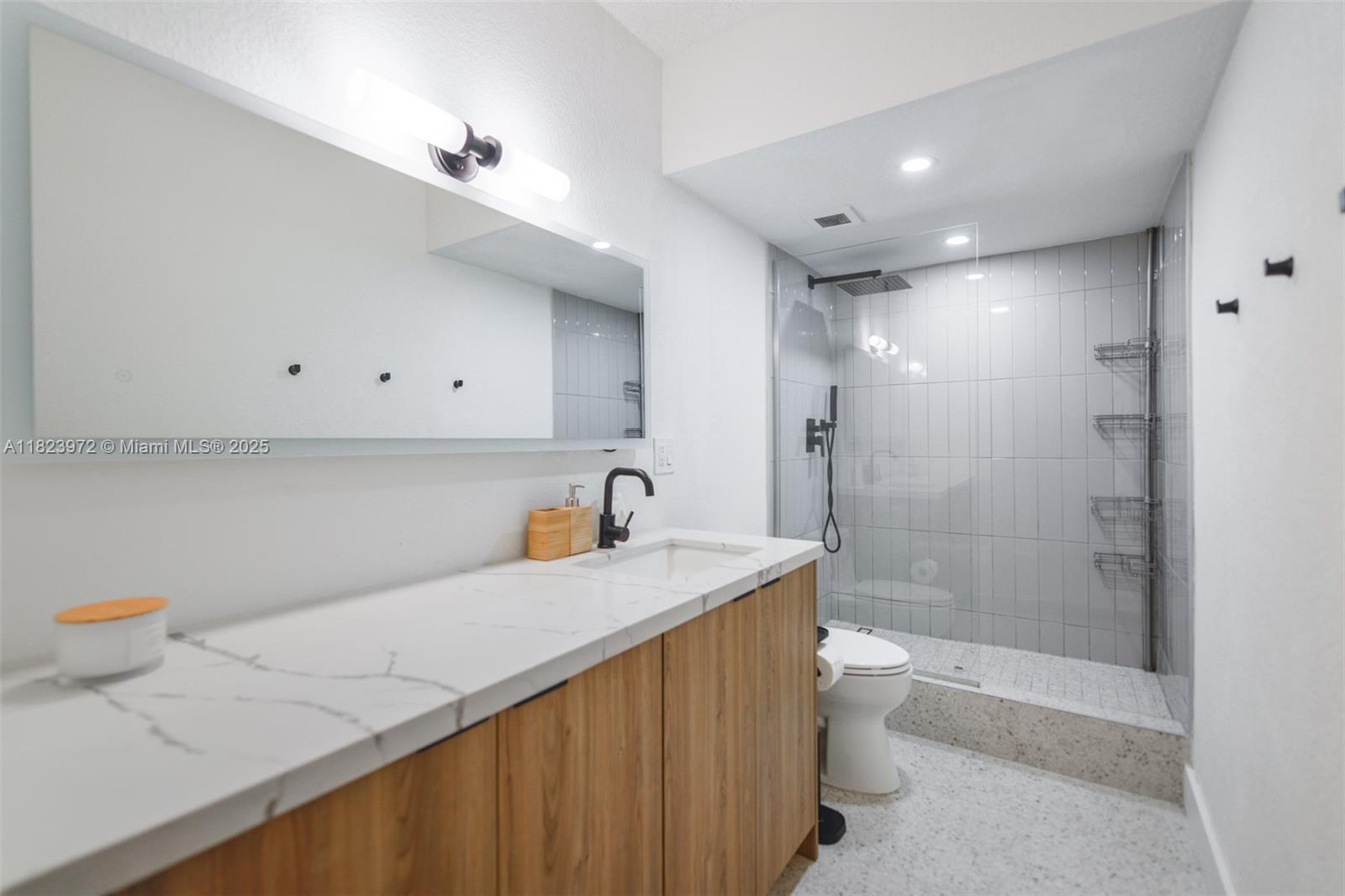 HEMISPHERES CONDO - Residential