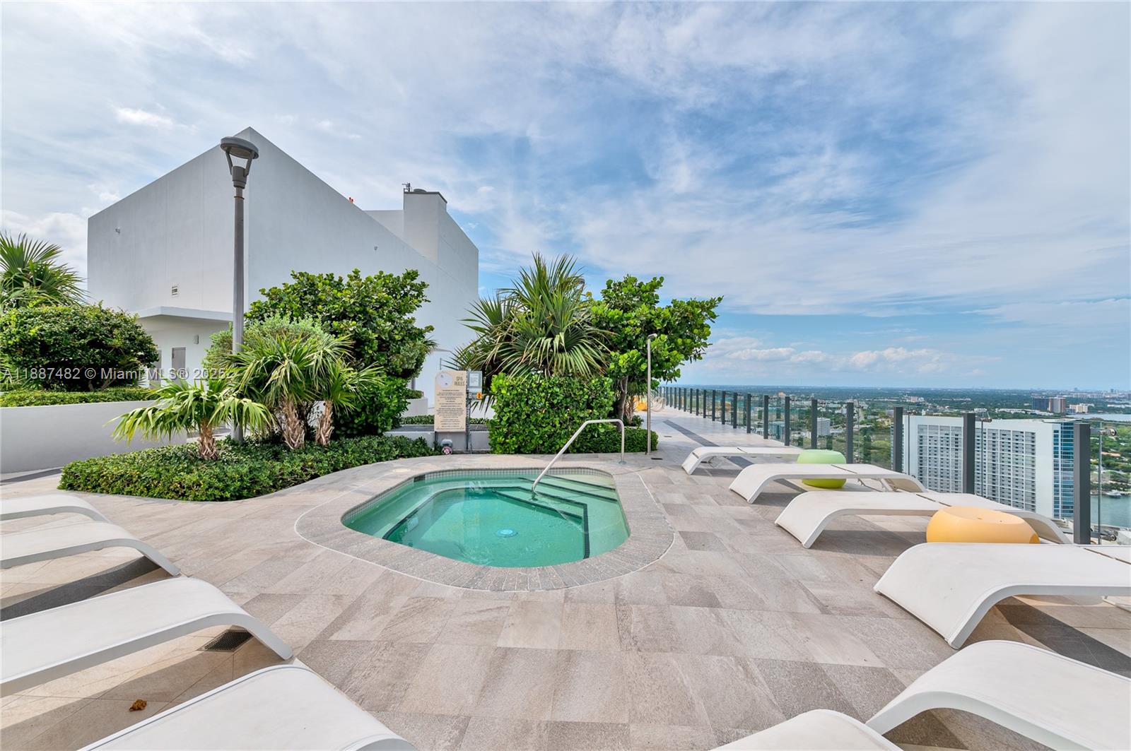 PARAISO BAYVIEWS CONDO - Residential Lease