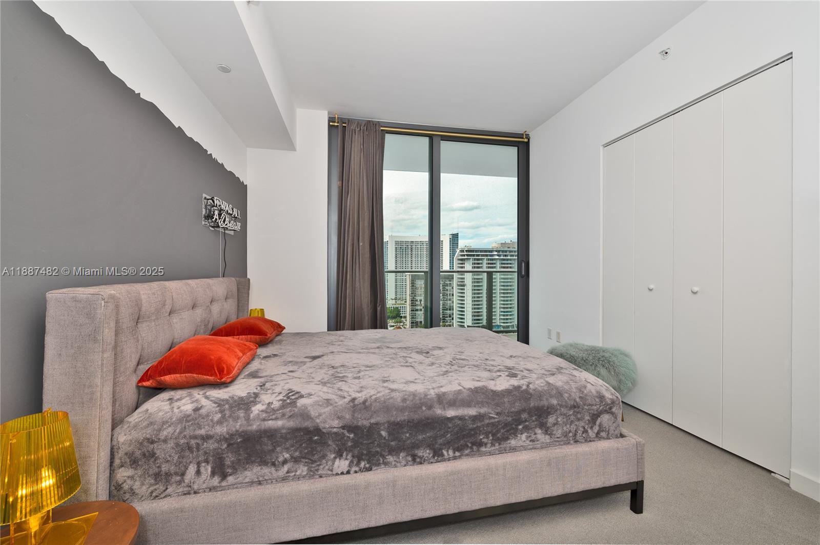 PARAISO BAYVIEWS CONDO - Residential Lease