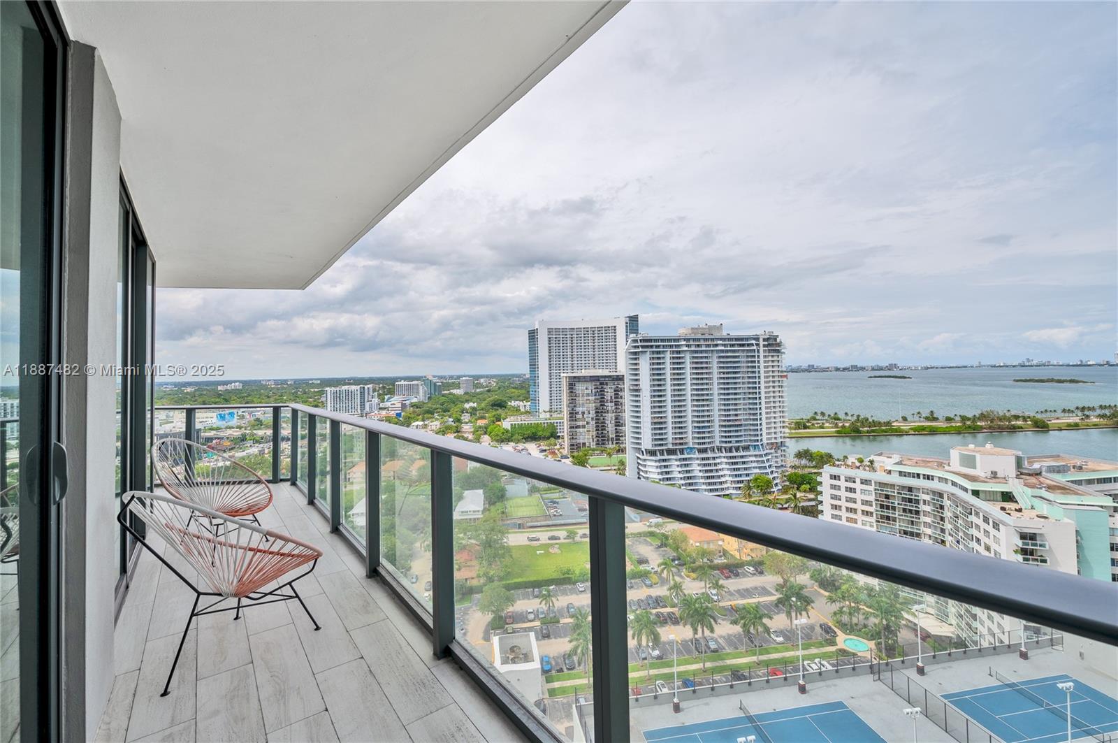 PARAISO BAYVIEWS CONDO - Residential Lease