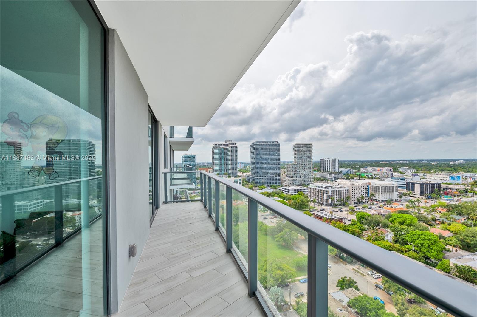 PARAISO BAYVIEWS CONDO - Residential Lease