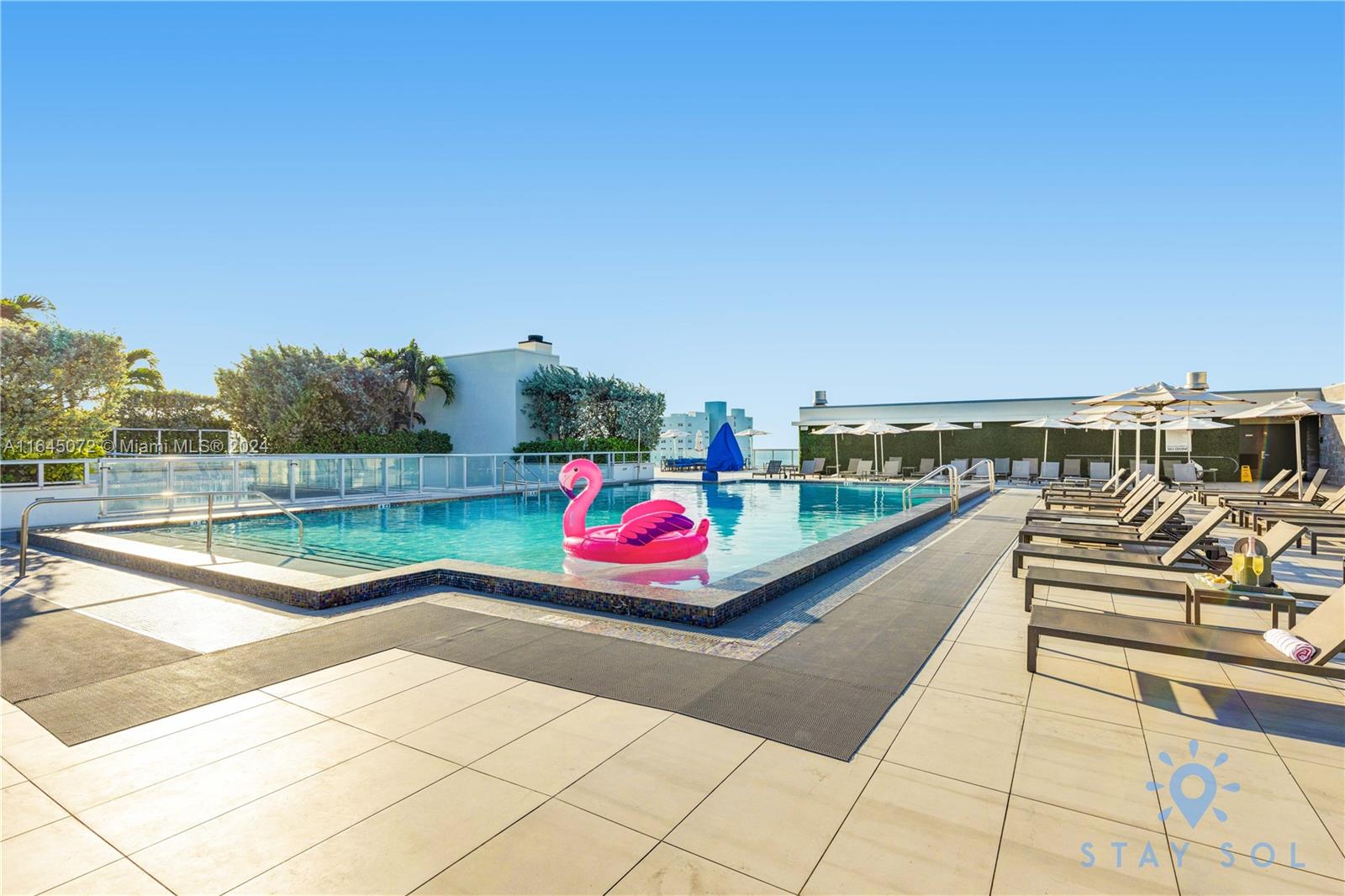 COSTA HOLLYWOOD CONDO - Residential