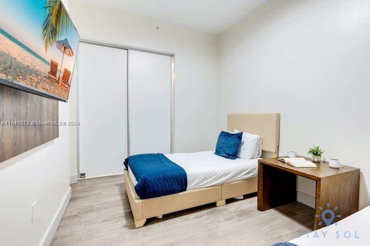 COSTA HOLLYWOOD CONDO - Residential