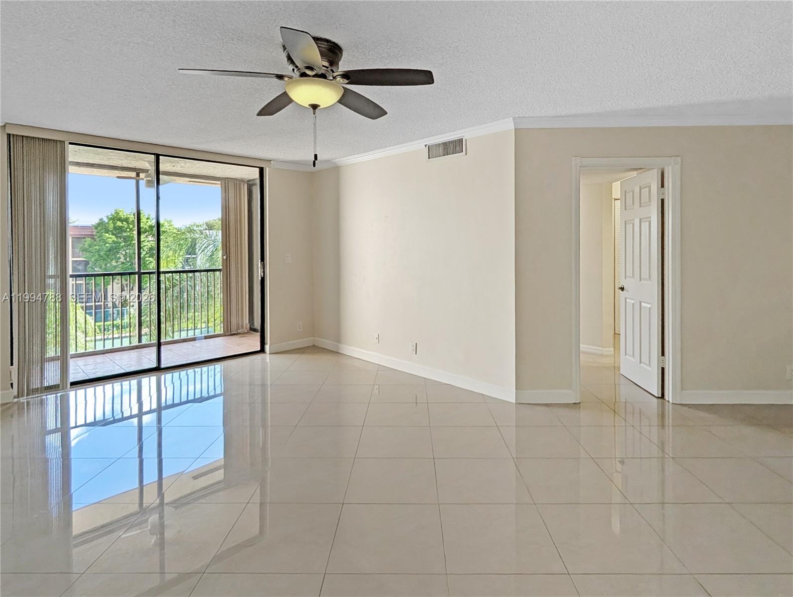 PLANTATION RACQUET CLUB - Residential