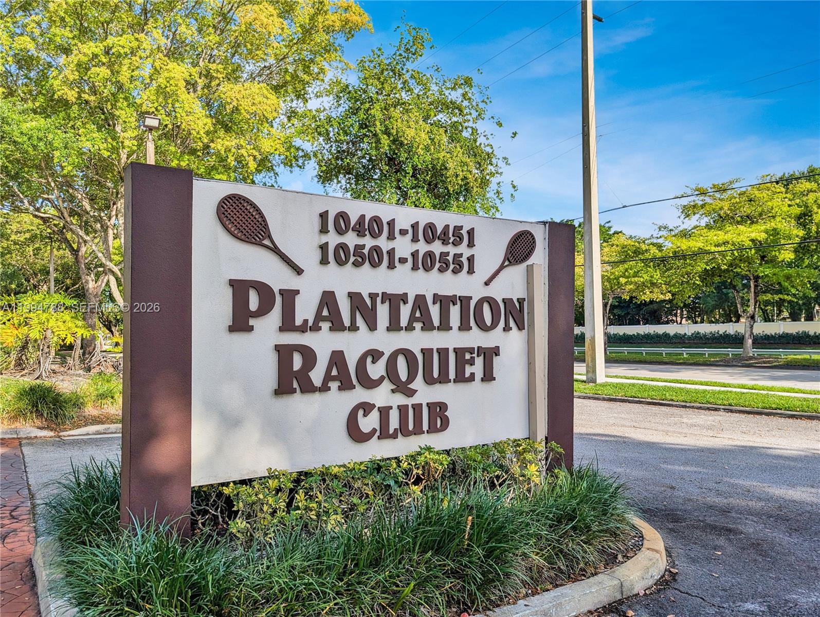PLANTATION RACQUET CLUB - Residential