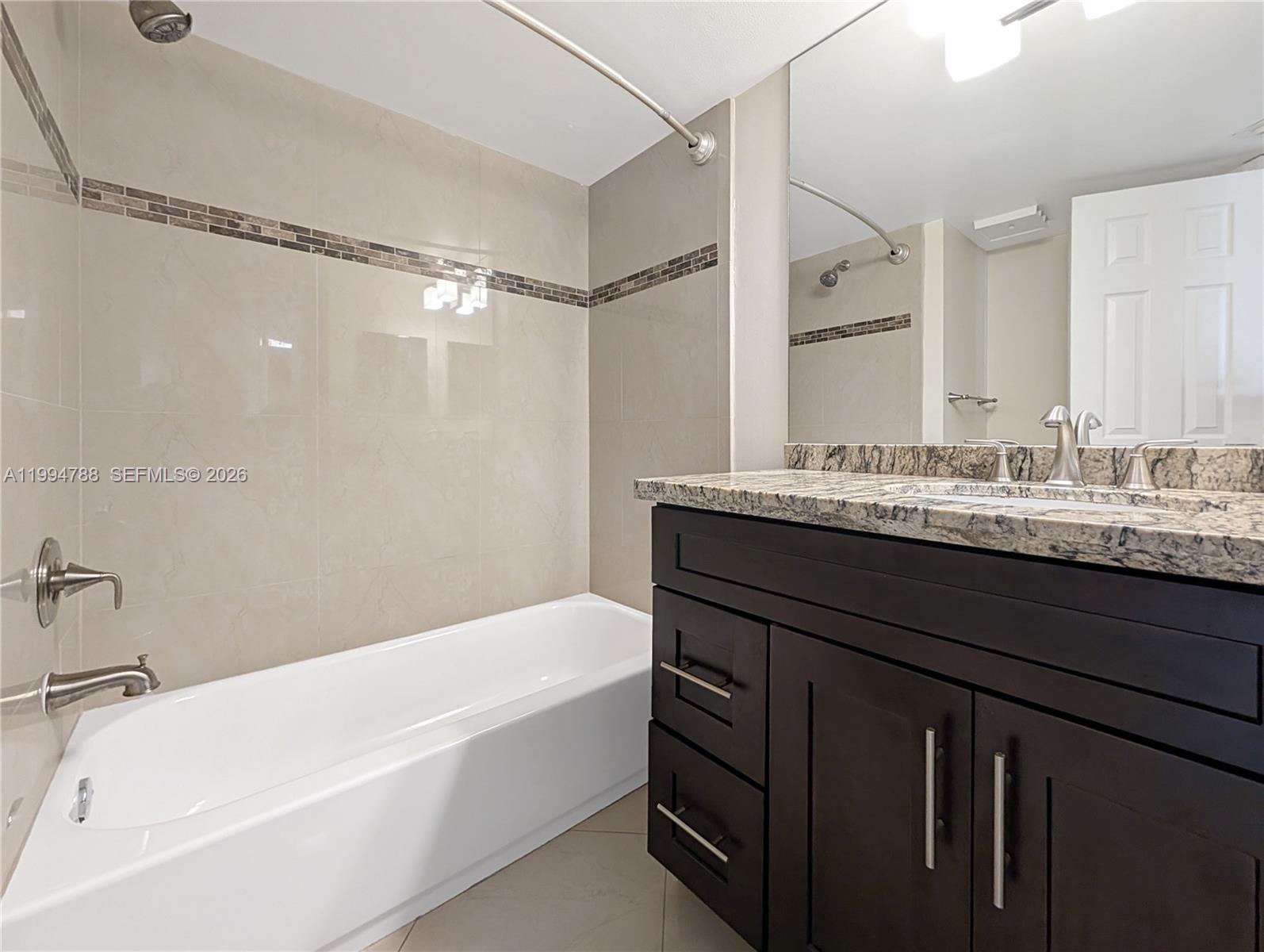 PLANTATION RACQUET CLUB - Residential