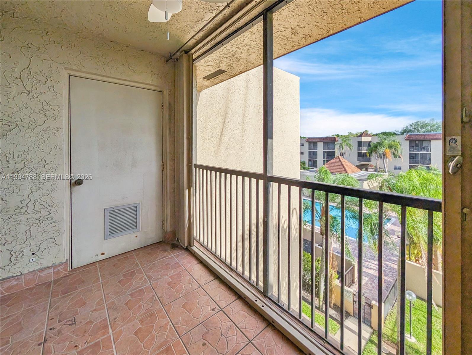 PLANTATION RACQUET CLUB - Residential