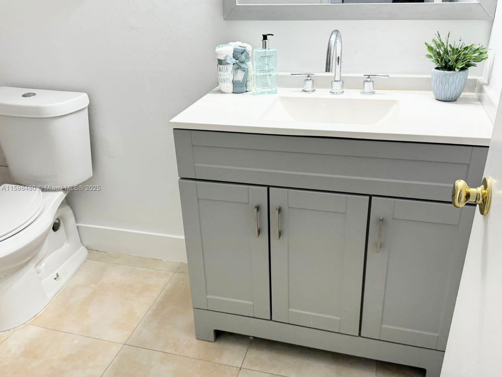 THE CLIPPER AT BISC COVE - Residential