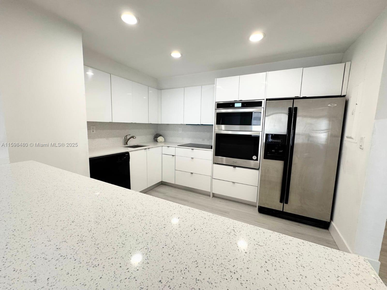 THE CLIPPER AT BISC COVE - Residential