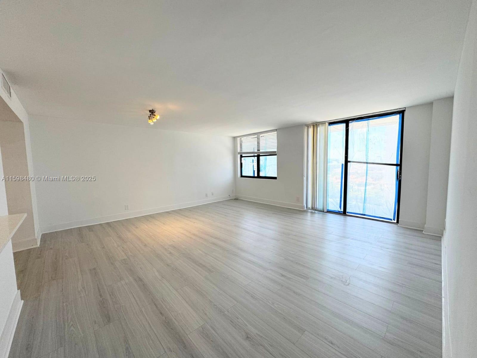 THE CLIPPER AT BISC COVE - Residential