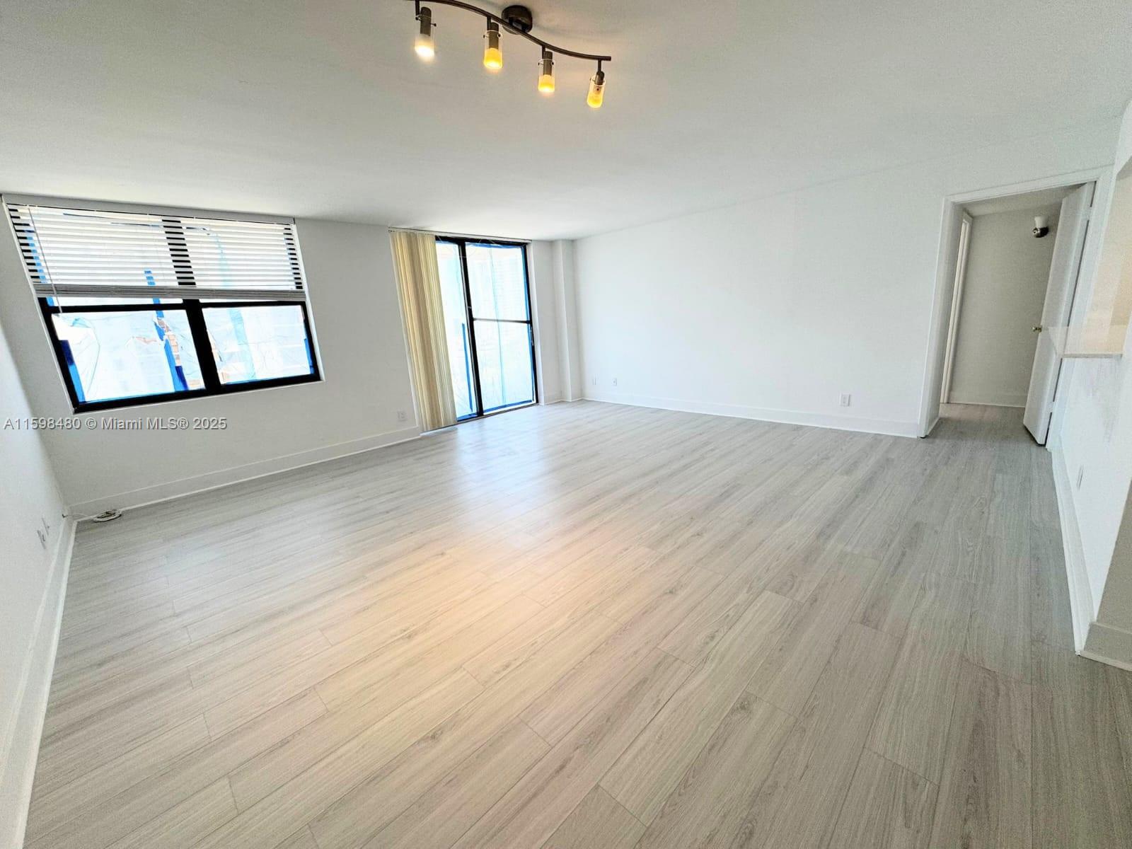 THE CLIPPER AT BISC COVE - Residential