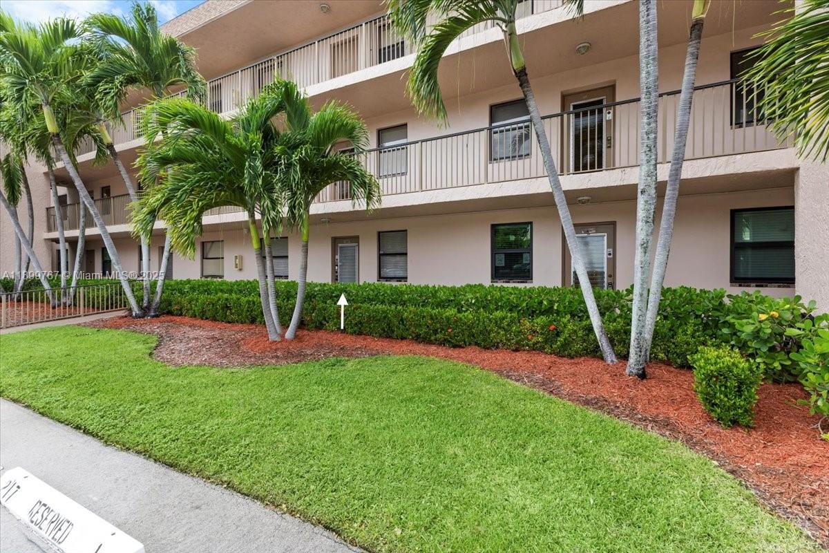 10402 Sunrise Lakes Blvd 103