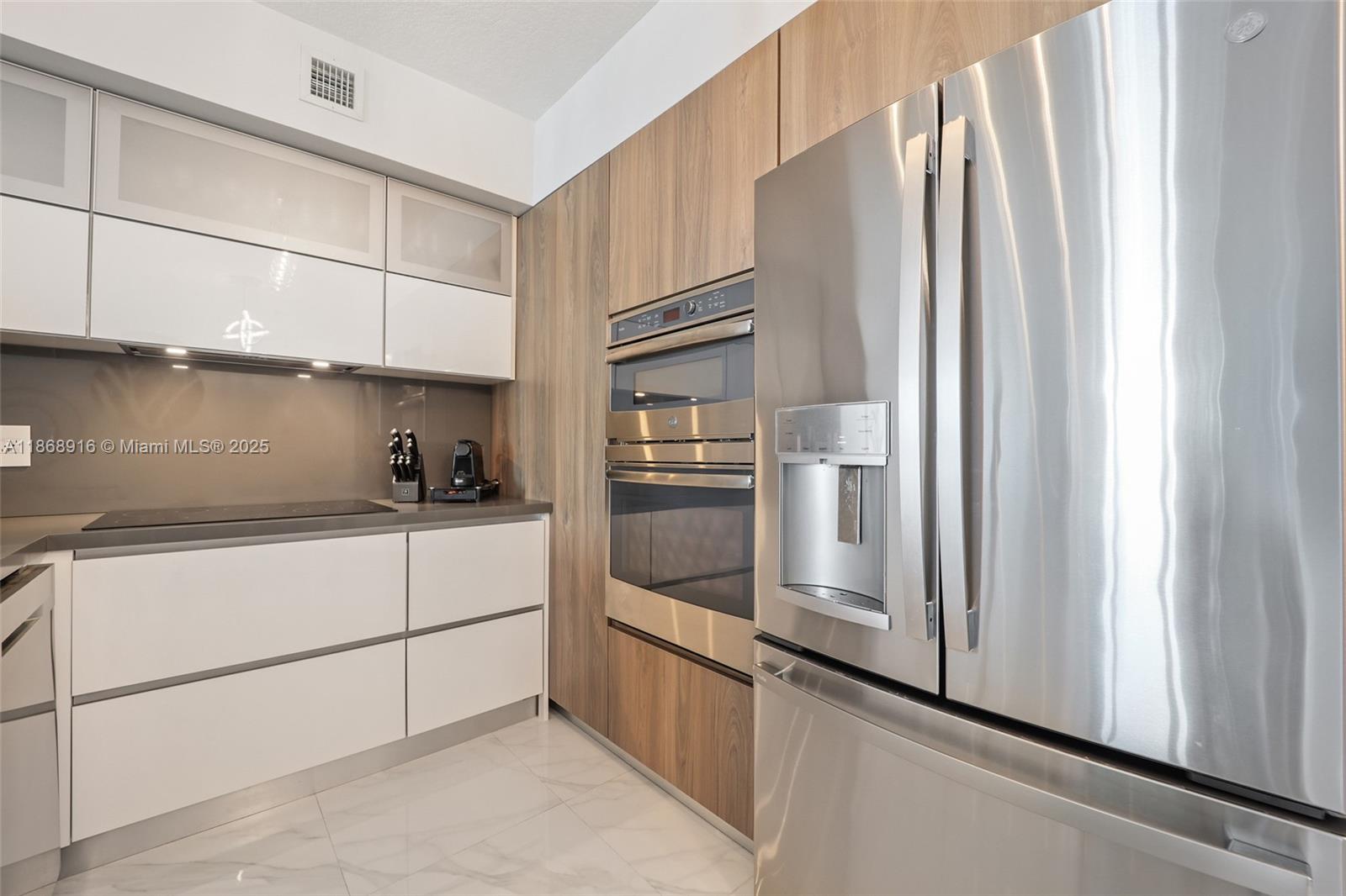 325 S Biscayne Blvd 2515