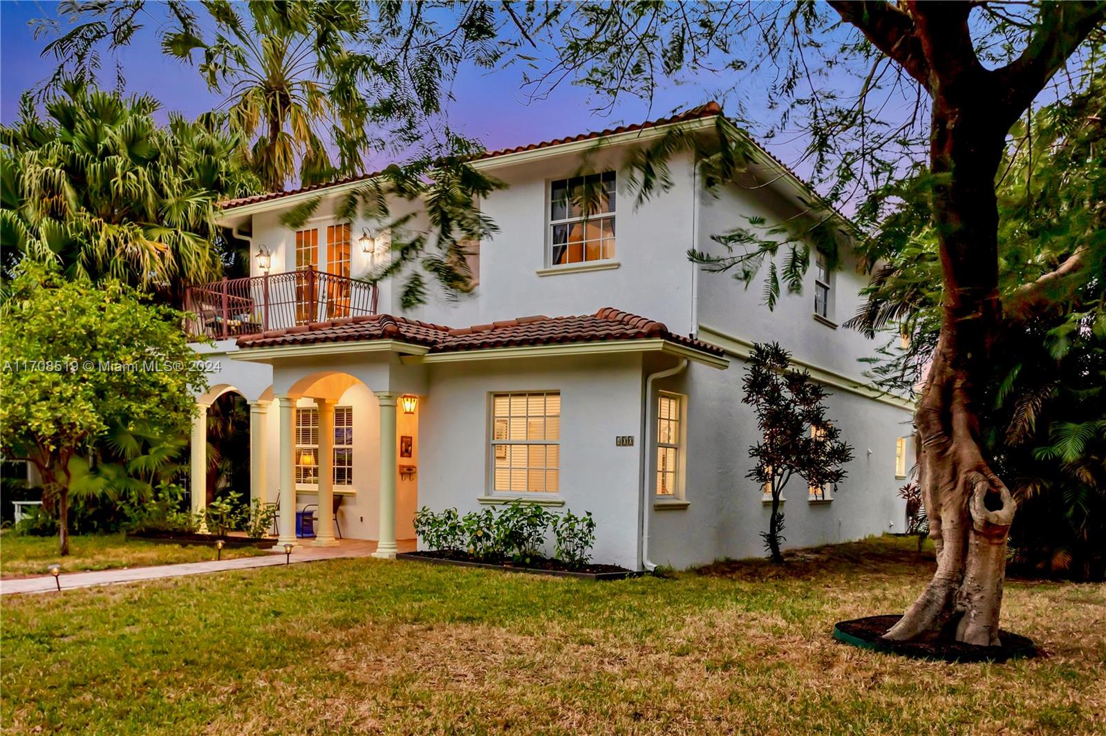 Property for Sale at 400 Ne 8th Ave, Fort Lauderdale, Broward County, Florida - Bedrooms: 5 
Bathrooms: 4  - $1,875,000