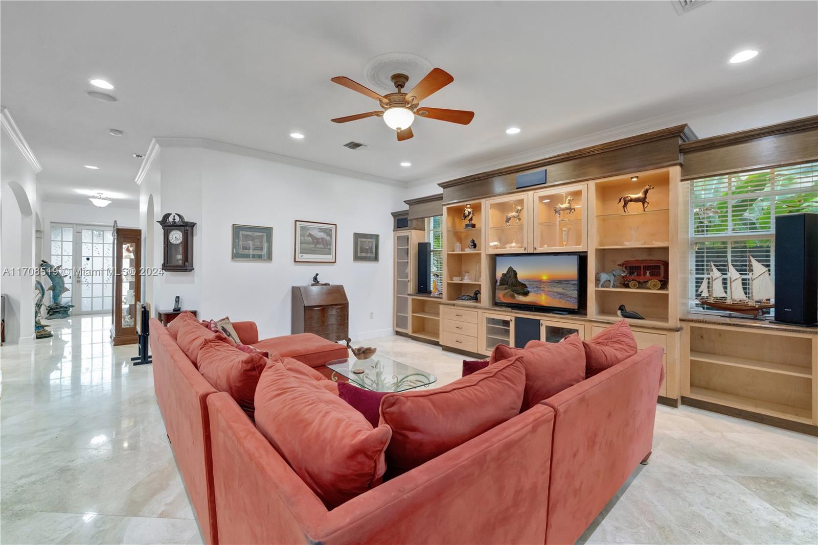 400 NE 8th Ave
