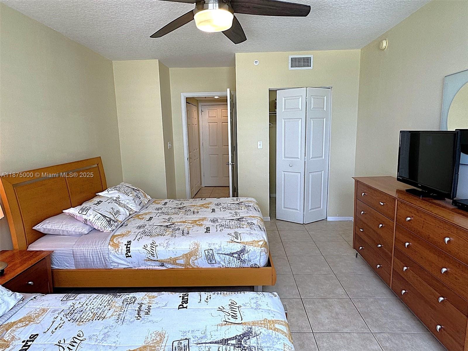 2080 Ocean Drive - Residential