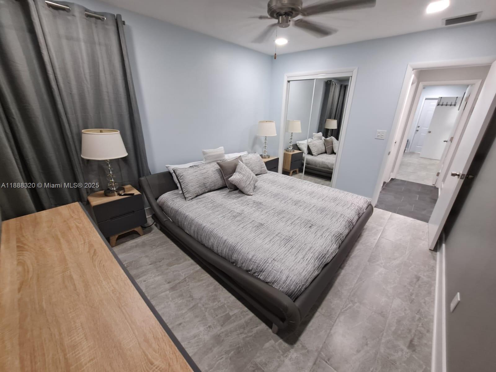 HOLLYWOOD LITTLE RANCHES - Residential Lease