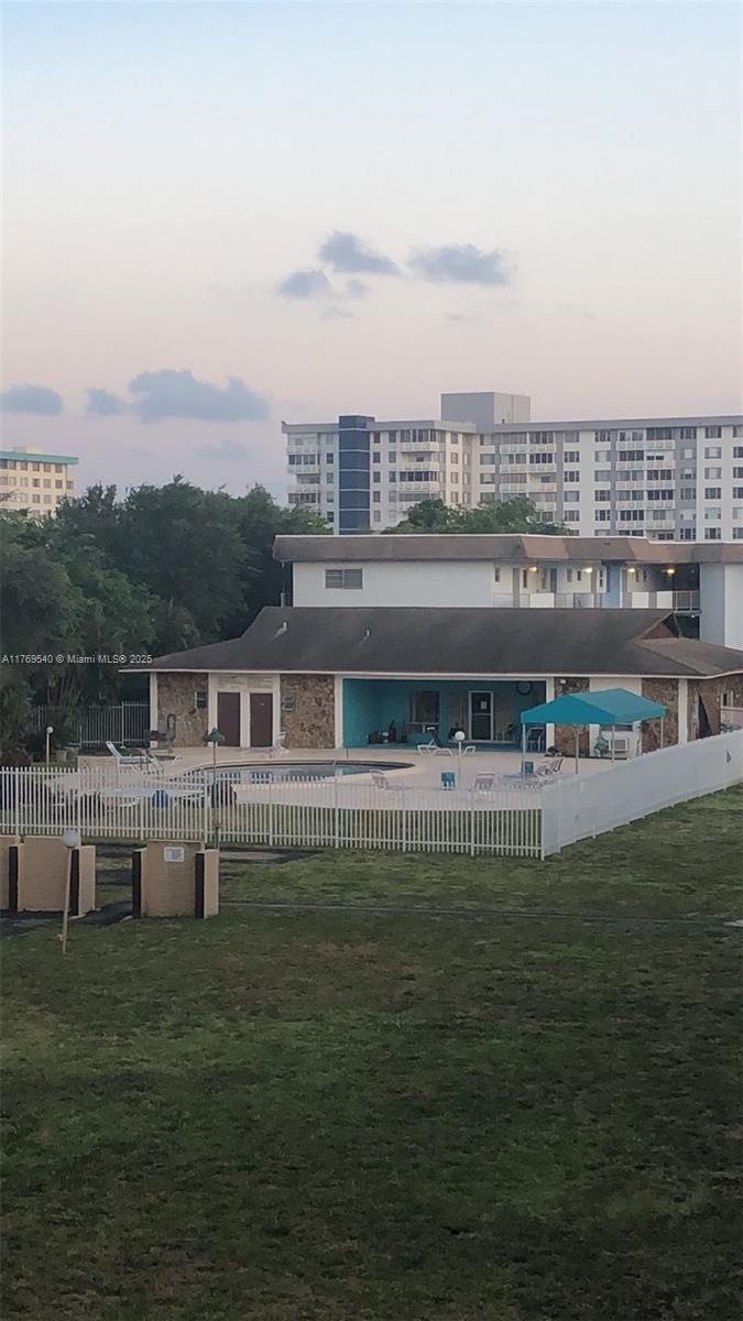 TALLWOOD NORTH CONDO - Residential