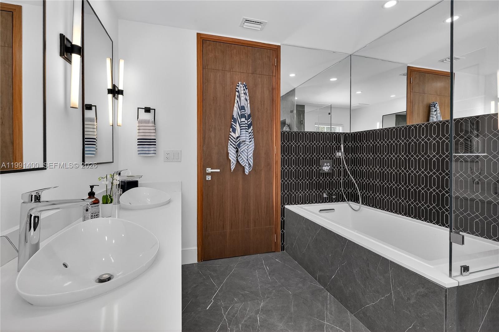 CORAL GABLES SEC A - Residential
