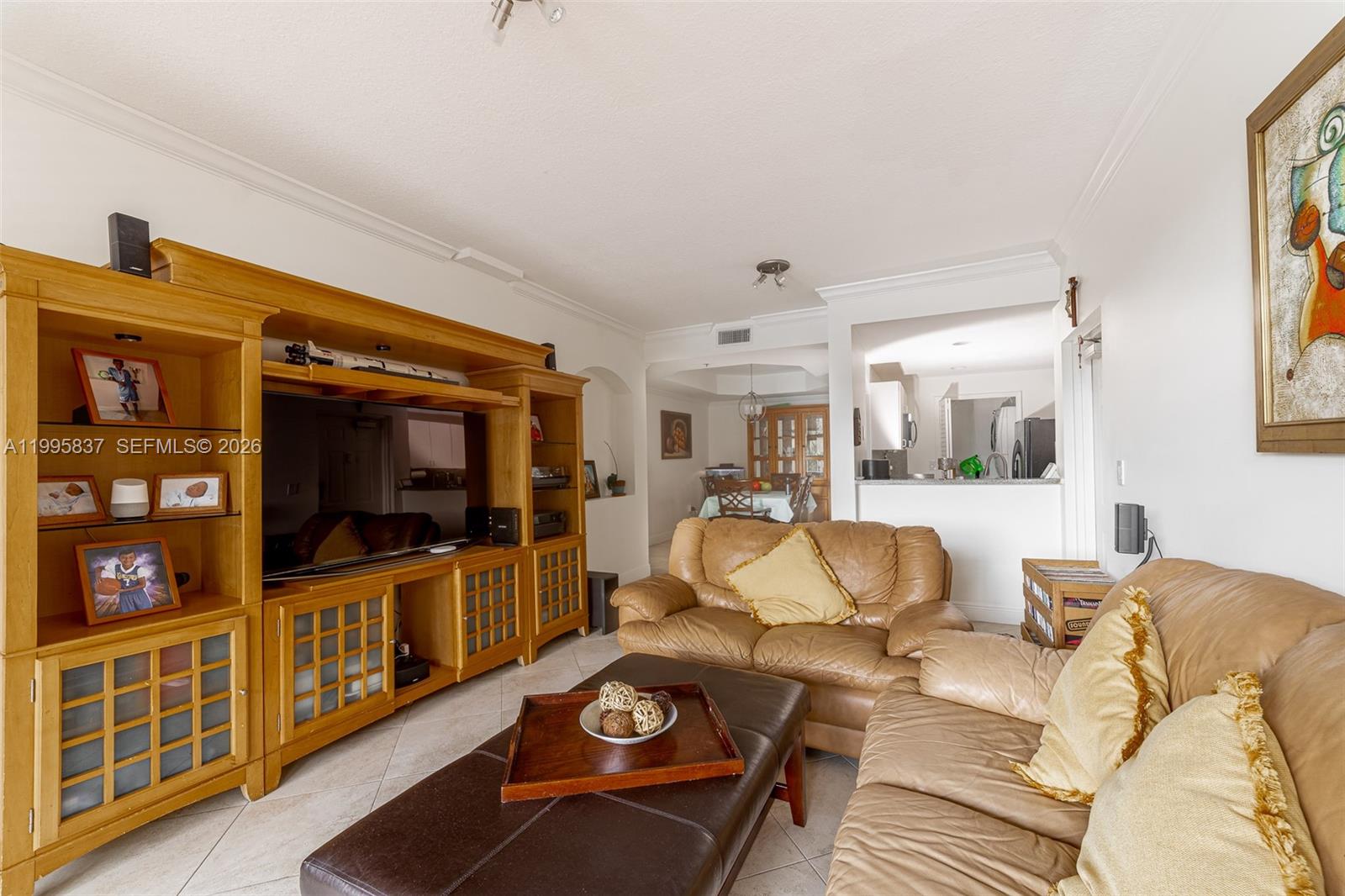 THE COURTS AT DORAL ISLES - Residential