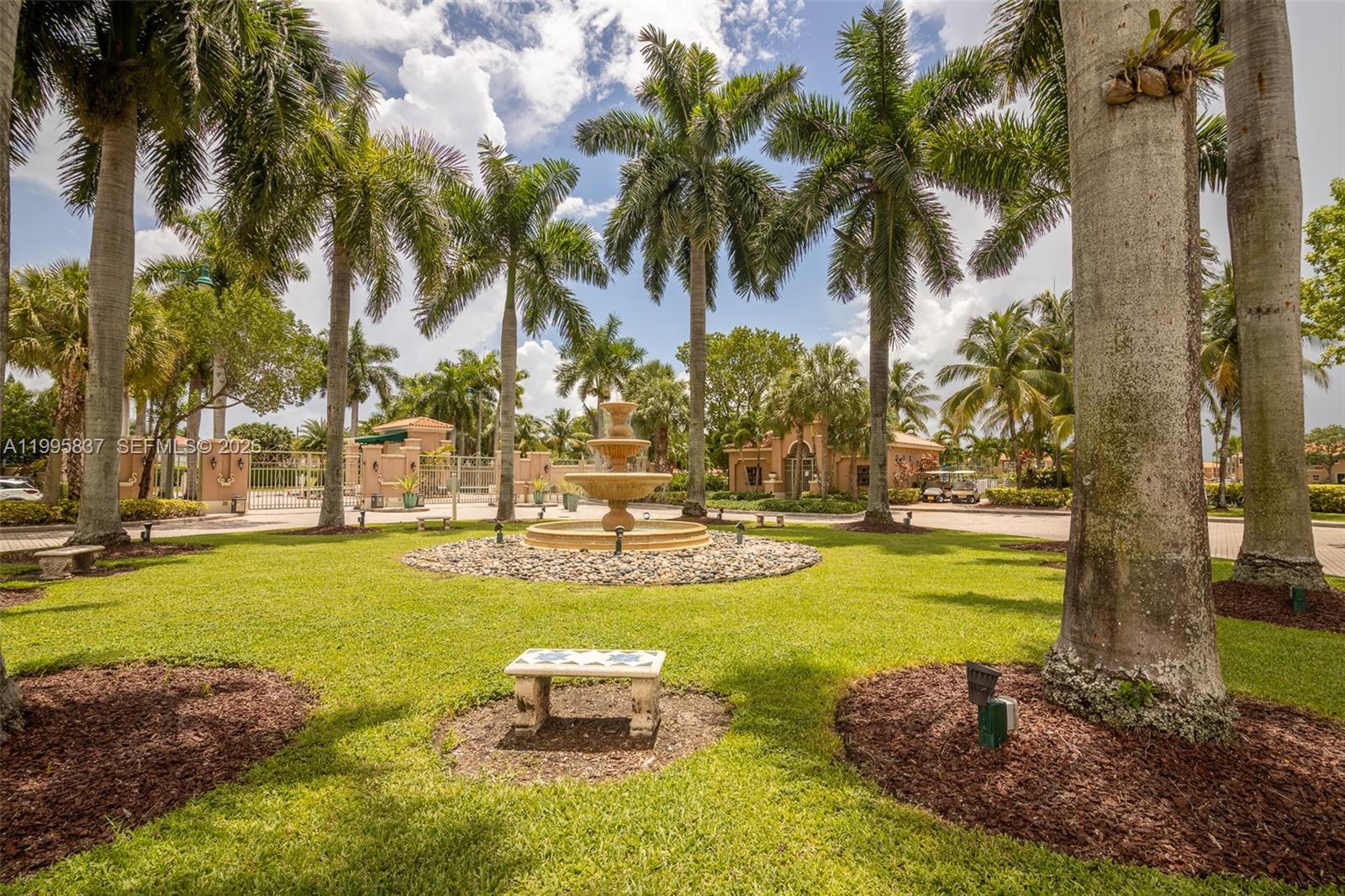 THE COURTS AT DORAL ISLES - Residential