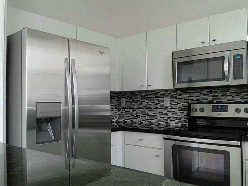 ISLANDS AT DORAL 1ST ADDN - Residential Lease