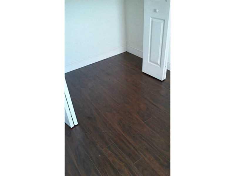 ISLANDS AT DORAL 1ST ADDN - Residential Lease